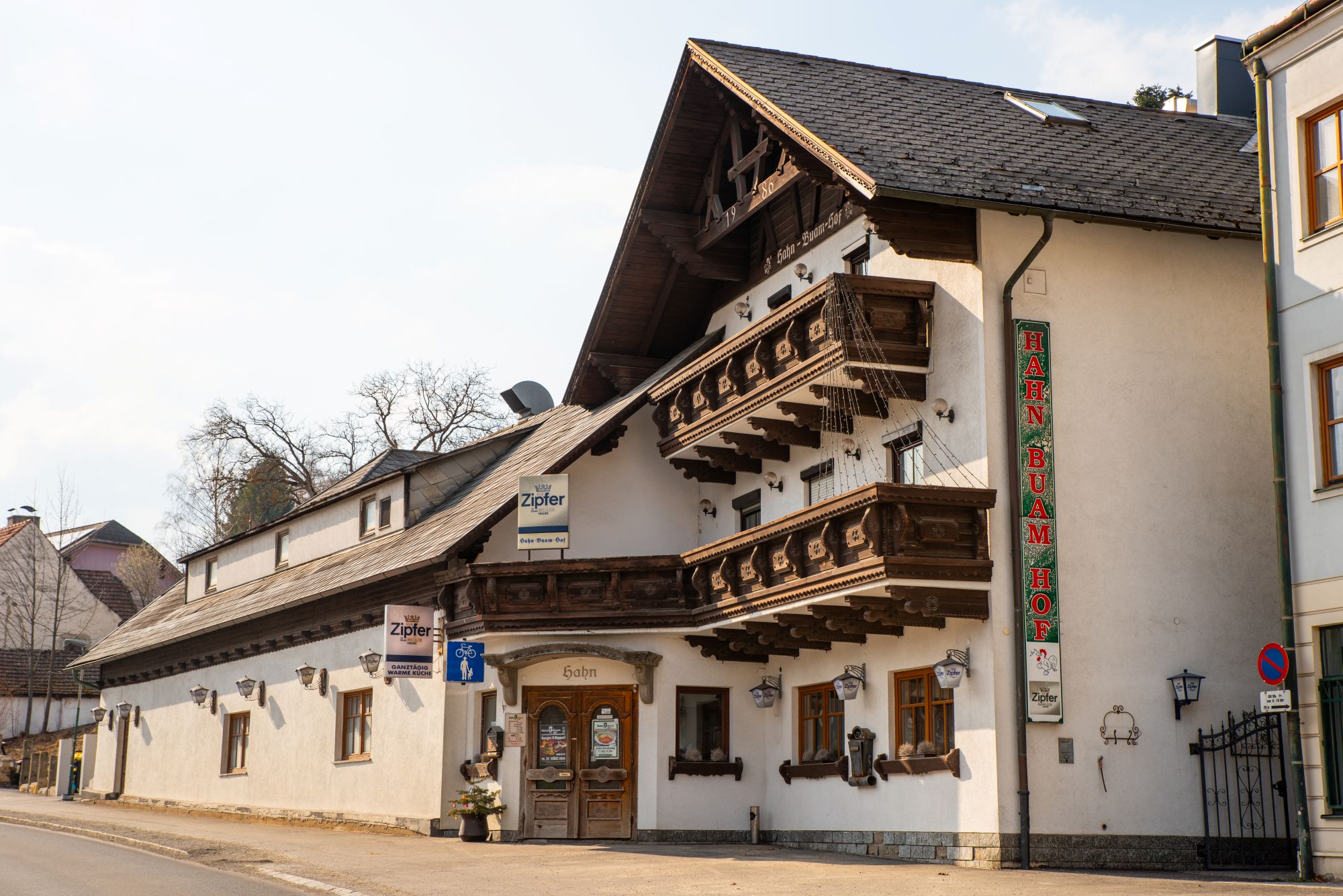 Hahn-Buam-Hof von außen